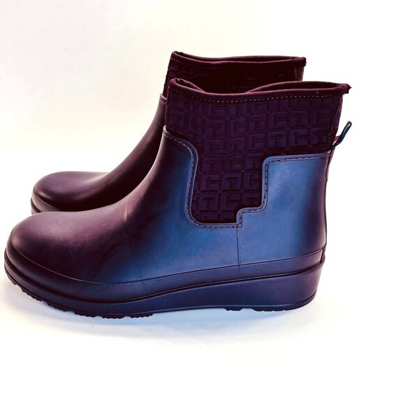 Tommy Hilfiger Women's Blayr Rain Boot Size 10 Burgundy Waterproof Pull On Ankle - Picture 3 of 11